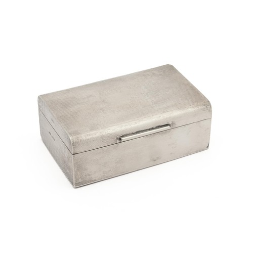 999 - A GEORGE V SILVER CIGAR BOX, PROBABLY DEAKIN AND FRANCIS LTD, BIRMINGHAM, 1913