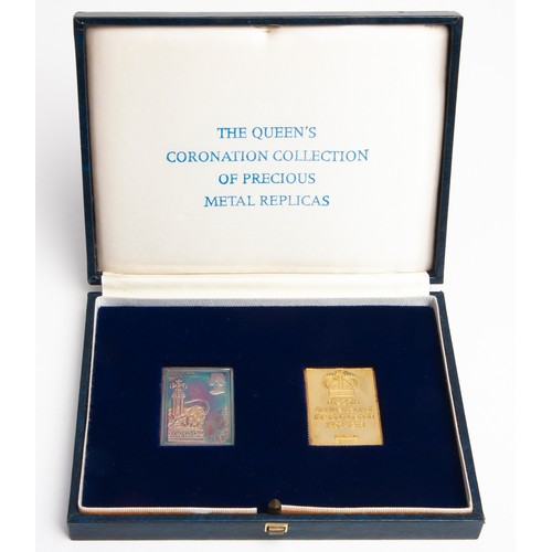 1039 - A CASED SET OF 'THE QUEENS CORONATION COLLECTION OF PRECIOUS METAL REPLICAS'