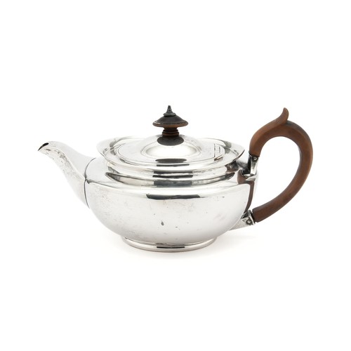 976 - A GEORGE III SILVER TEAPOT, REBECCA AND WILLIAM EMES, LONDON, 1808