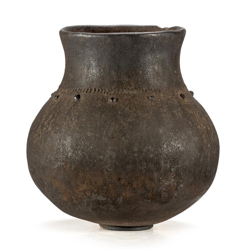 160 - A MWILA COOKING POT, ANGOLA