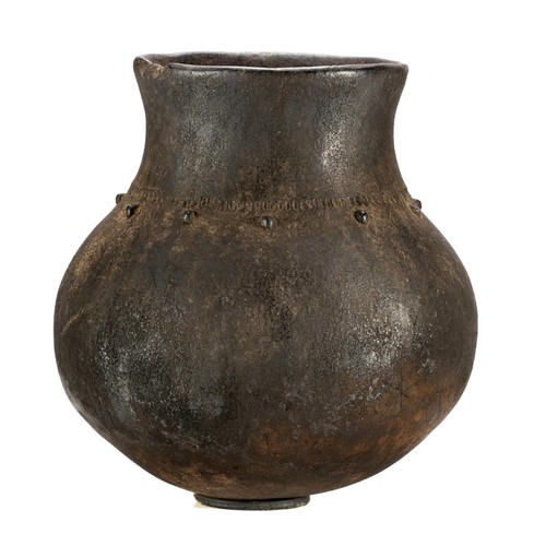 160 - A MWILA COOKING POT, ANGOLA