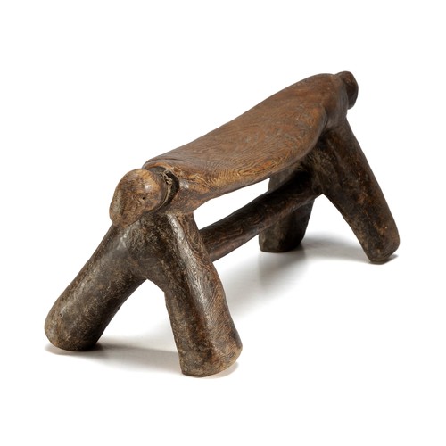 169 - A ZOOMORPHIC DINKA HEADREST, SUDAN