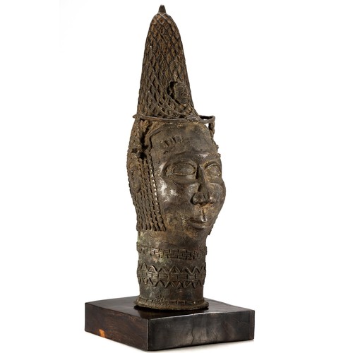 174 - A BENIN-STYLE BRONZE, NIGERIA