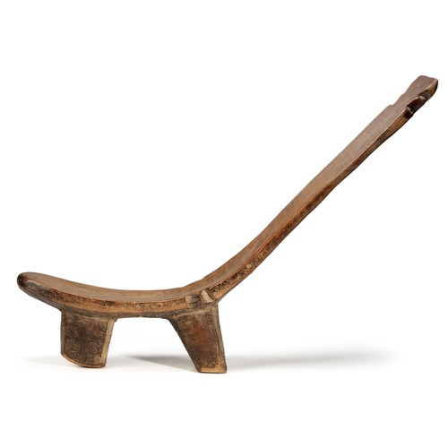 222 - A LOBI SLEEPING CHAIR, BURKINA FASO