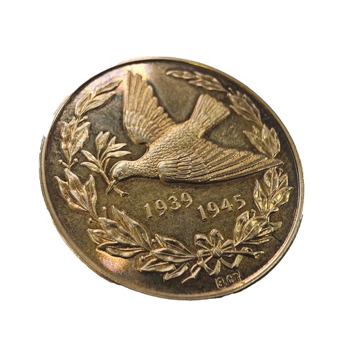 1147 - A SOUTH AFRICAN PEACE MEDALLION, 1945