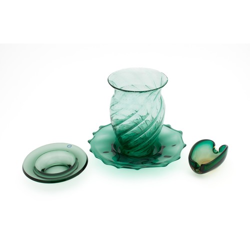 695 - A COLLECTION OF GREEN GLASS