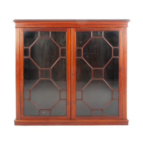 188 - AN EDWARDIAN MAHOGANY GLAZED BOOKCASE, EARLY 20TH CENTURY