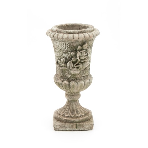 725 - A CONCRETE GARDEN URN