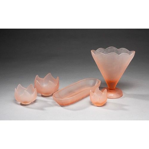 700 - A FIVE PIECE PINK GLASS DRESSING TABLE SET