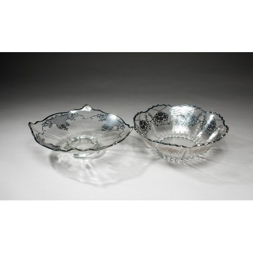 686 - A GLASS BOWL AND GLASS DISH WITH PAINTED BLACK LACE DETAIL