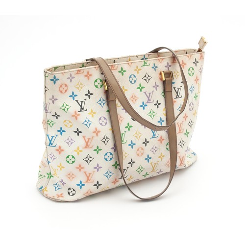 597 - A LADIES HANDBAG LOUIS VUTTON