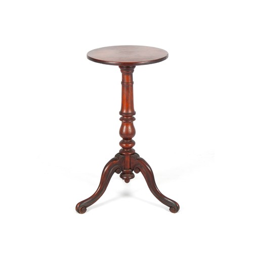 378 - AN OAK OCCASIONAL TABLE