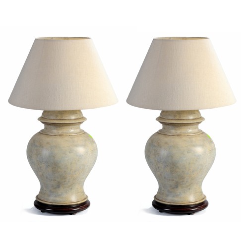 352 - A PAIR OF TABLE LAMPS