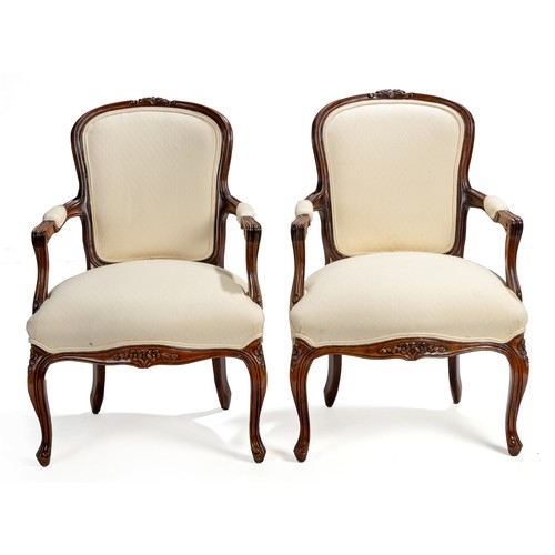 206 - A PAIR OF VICTORIAN STYLE MAHOGANY ARMCHAIRS