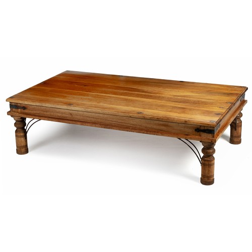 295 - A TEAK COFFEE TABLE, MODERN