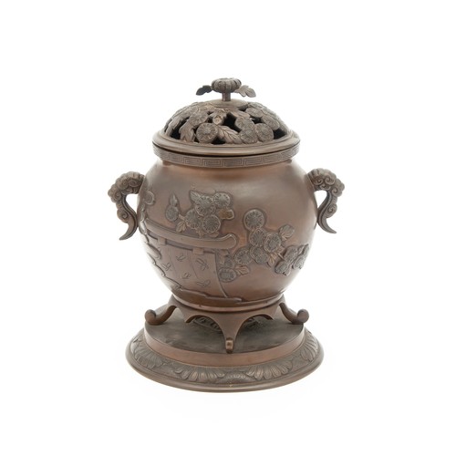 647 - A CHINESE BRONZE CENSER