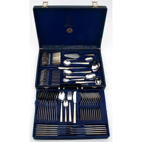 969 - A CASED 24 CARAT GOLD-PLATED CUTLERY SET, SOLINGEN, GERMANY