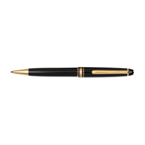 577 - A MONTBLANC ROLLER BALL PEN