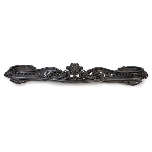 16 - A VICTORIAN CAST IRON FIRE SURROUND