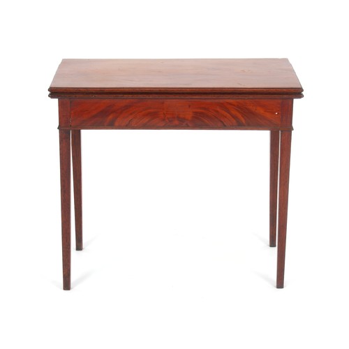 163 - A MAHOGANY GATELEG TEA TABLE