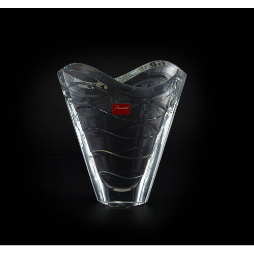 506 - A BACCARAT CLEAR CRYSTAL VASE, FRANCE