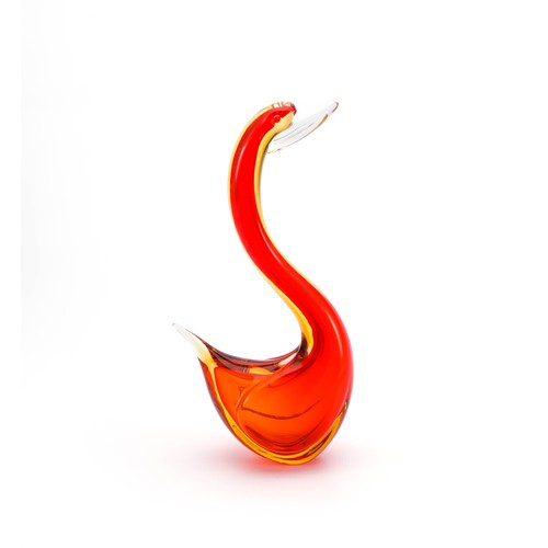 593 - A MURANO GLASS SWAN SCULPTURE