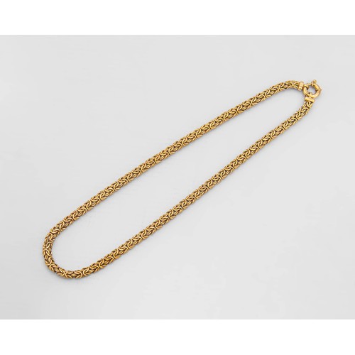 695 - A GOLD CHAIN