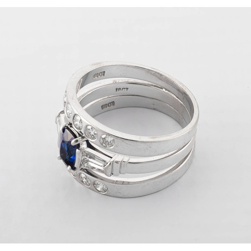 721 - A SAPPHIRE AND DIAMOND RING