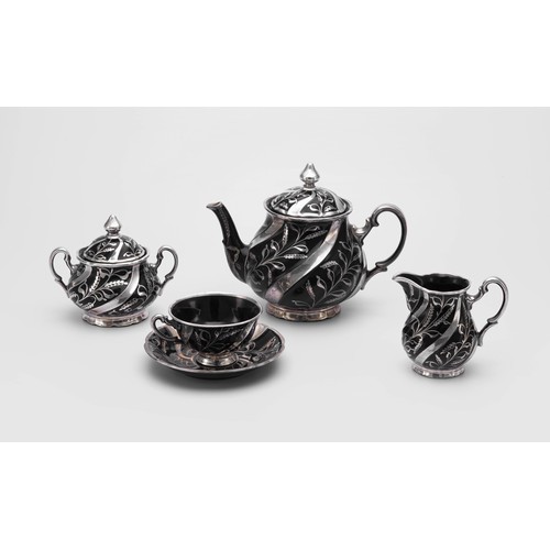 607 - A BLUE AND COBALT TEA SERVICE