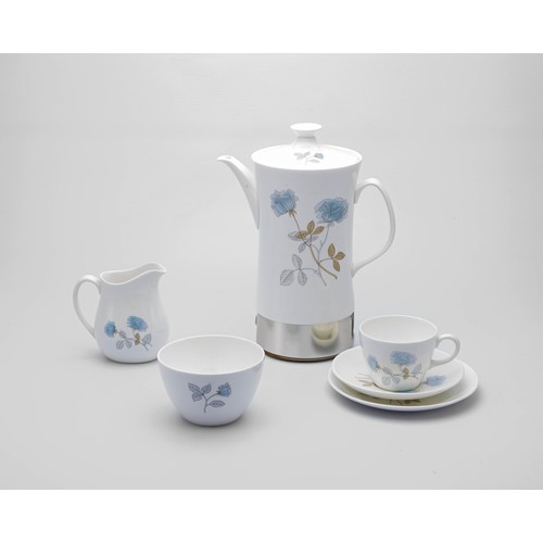 519 - A WEDGWOOD 'ICE ROSE' PATTERN TEA SERVICE