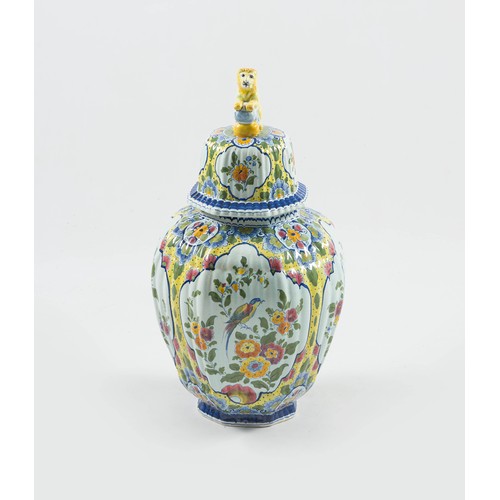 630 - A DELFT JAR AND COVER