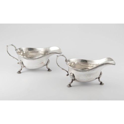 446 - A PAIR OF GEORGE V SILVER SAUCE BOATS, PAIRPOINT BROTHERS, LONDON, 1925