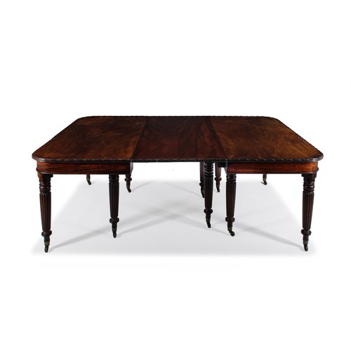 155 - A WILLIAM IV MAHOGANY EXTENDING DINING TABLE