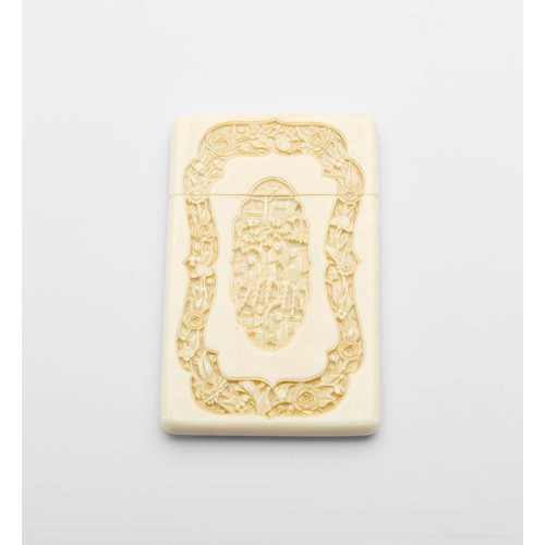 920 - A CHINESE LADIES CARD CASE, CIRCA 1840