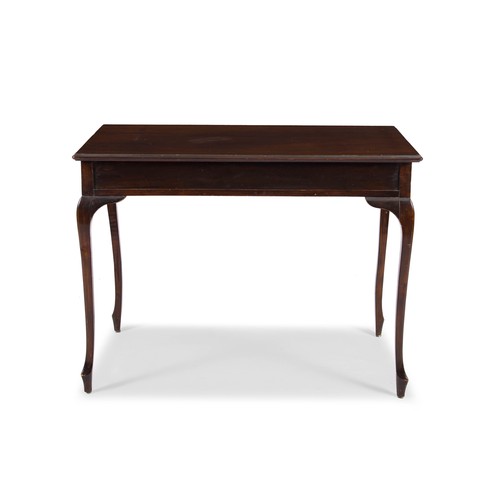 183 - A MAHOGANY OCCASIONAL TABLE, 20TH CENTURY