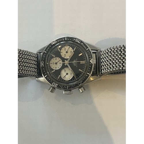 746 - A GENTLEMAN'S STAINLESS-STEEL WRISTWATCH, HEUER AUTAVIA