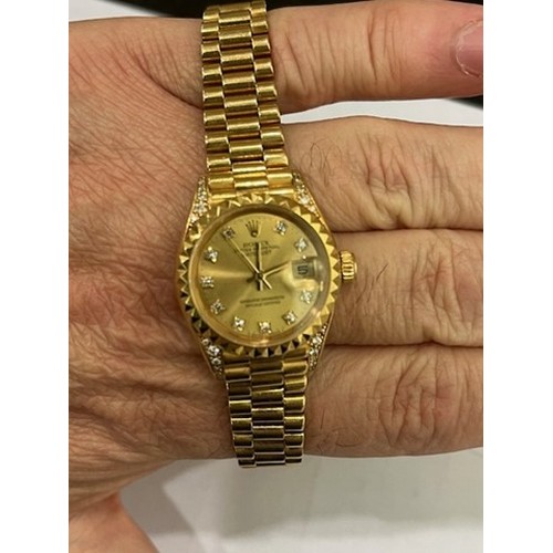 734 - A LADIES 18CT GOLD WRISTWATCH, ROLEX OYSTER PERPETUAL DATEJUST