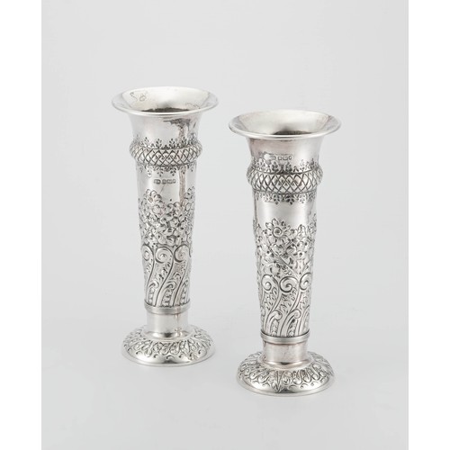 429 - A PAIR OF VICTORIAN SILVER VASES, ATKIN BROTHERS, SHEFFIELD, 1901