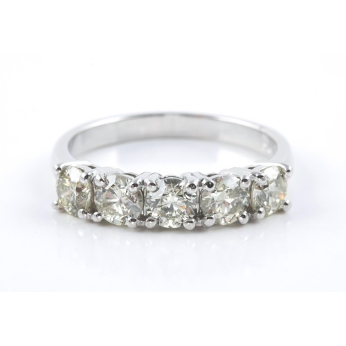 11112 - A NATURAL DIAMOND ETERNITY RING, 1,50 CARATS