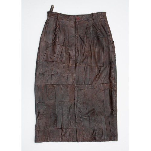 868 - A BROWN LEATHER SKIRT