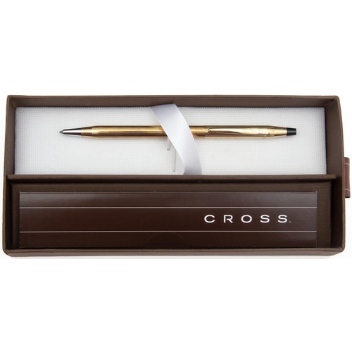 852 - A GOLD-PLATED CROSS PEN