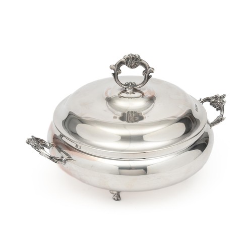 809 - AN ELECTROPLATE SOUP TUREEN AND COVER