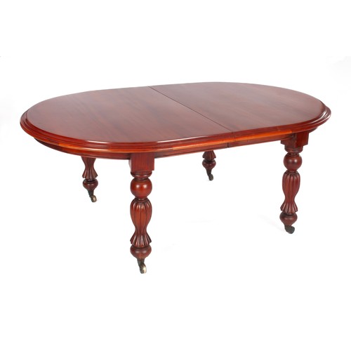 420 - A VICTORIAN-STYLE MAHOGANY EXTENDING DINING TABLE