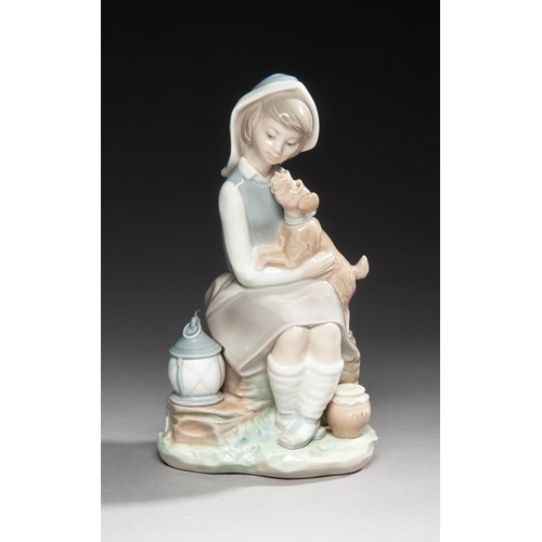 281 - A LLADRO FIGURINE