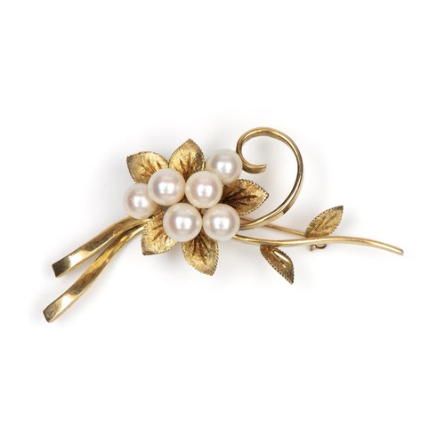 947 - A PEARL BROOCH