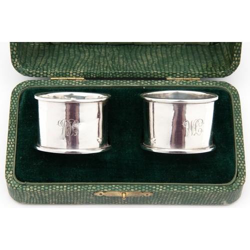 739 - A CASED SET OF SERVIETTE RINGS, HENRY GRIFFITH AND SONS, BIRMINGHAM, 1946