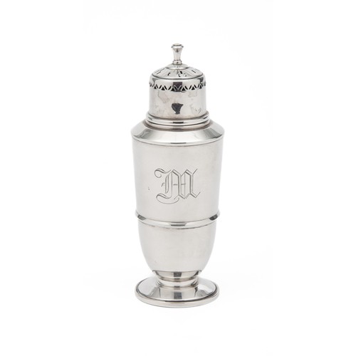 733 - AN EDWARD VII SILVER SUGAR CASTER, THOMAS DANIELL, SHEFFIELD, 1910