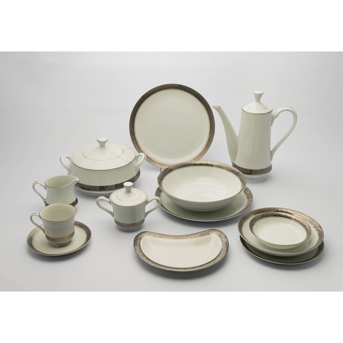 269 - A PRESIDENTIAL PART DINNER SERVICE