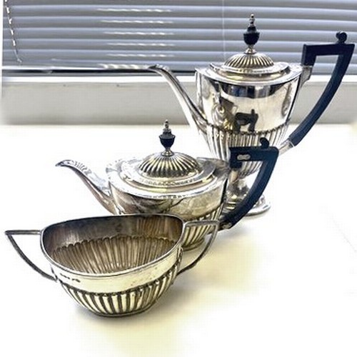 738 - GEORGE VI SILVER THREE-PIECE COFFEE SERVICE, S. BLANKENSEE AND SONS, CHESTER, 1938