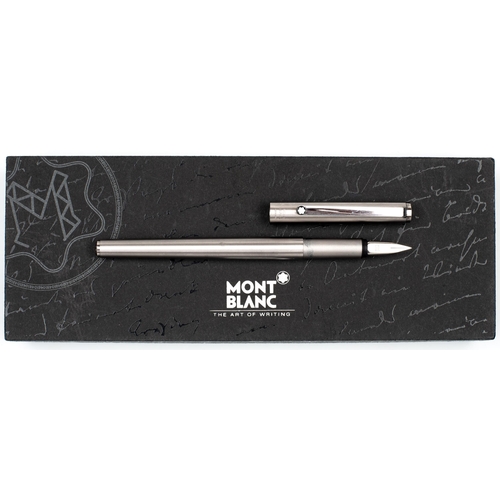 855 - A MONT BLANC FOUNTAIN PEN